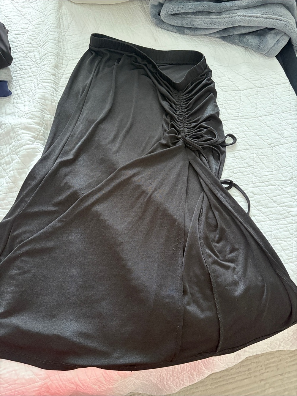 Forever 21 Black Ruched Maxi Skirt